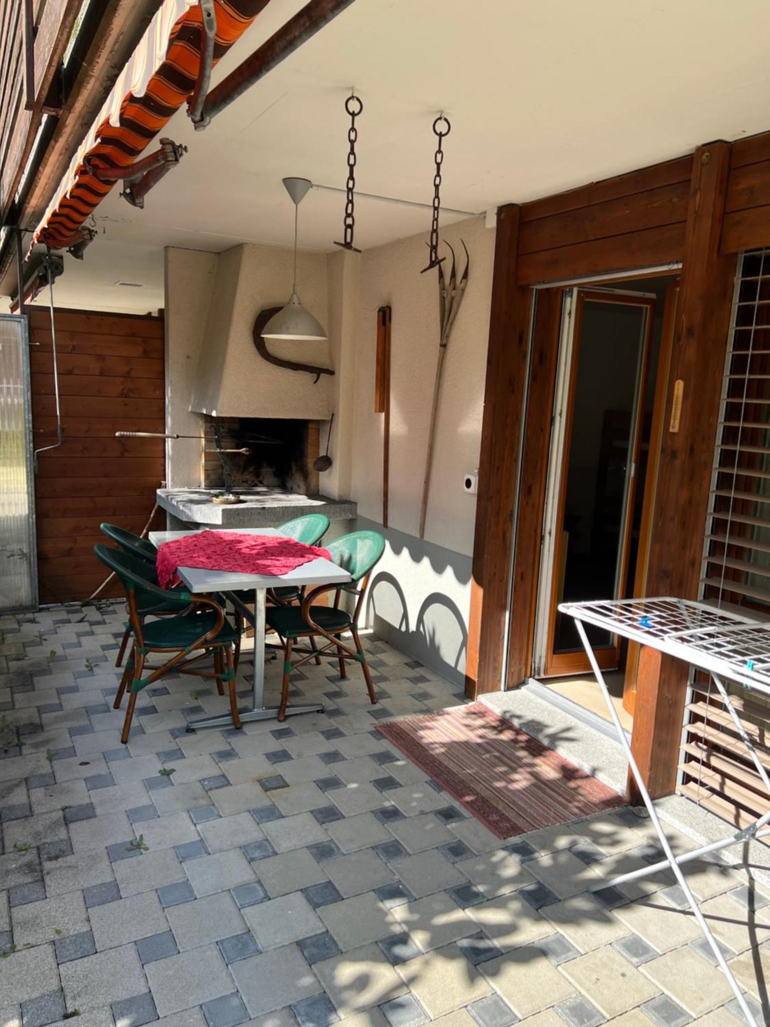 Apartment Laura Wilderswil Bagian luar foto